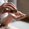 ¿Adiós a los analgésicos? Científicos desarrollan un método sin efectos secundarios para aliviar el dolor.