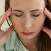 Por qué la luz verde puede aliviar el dolor de la migraña.