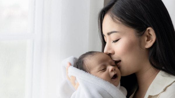 La sincronía neuronal entre madres e hijas, vinculada a una mejor salud mental