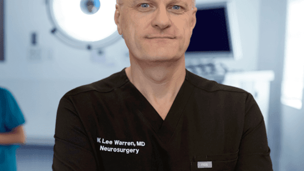 Dr. Lee Warren 4 Dr. Lee Warren 3